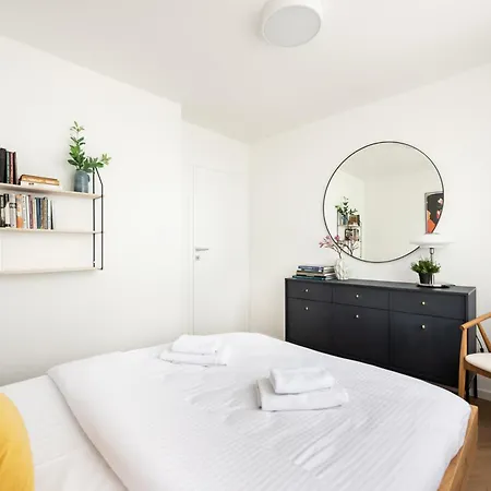 Saska Kepa 2-bedroom By Bookinghost Varsovia