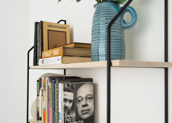 Saska Kepa 2-bedroom By Bookinghost * Warszawa